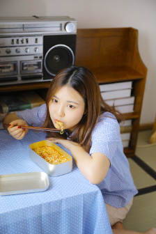 《乳色吐息》未删减樱花